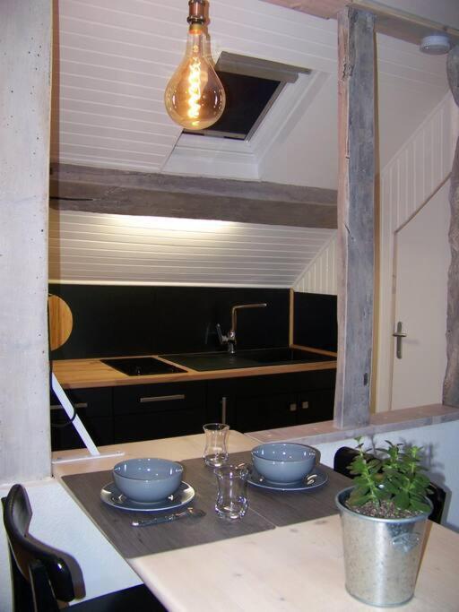 Rennes: Studio 4 Couchages, Proche Commerces, Bus. Exterior photo